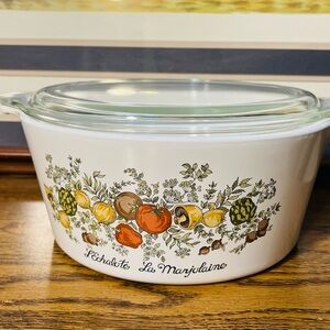Vintage Floral Design Pyrex Casserole Dish with Lid